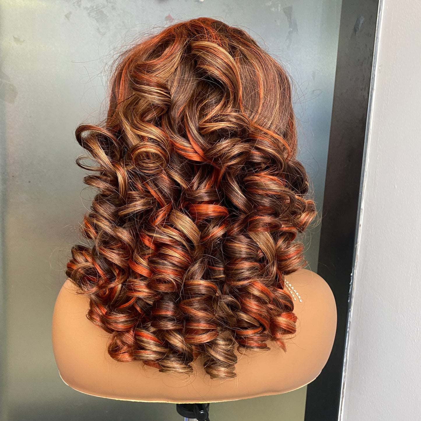 Highlight Color 180% Density Fumi Curly 13x4 Transparent Lace Frotnal Wig 16 Inch
