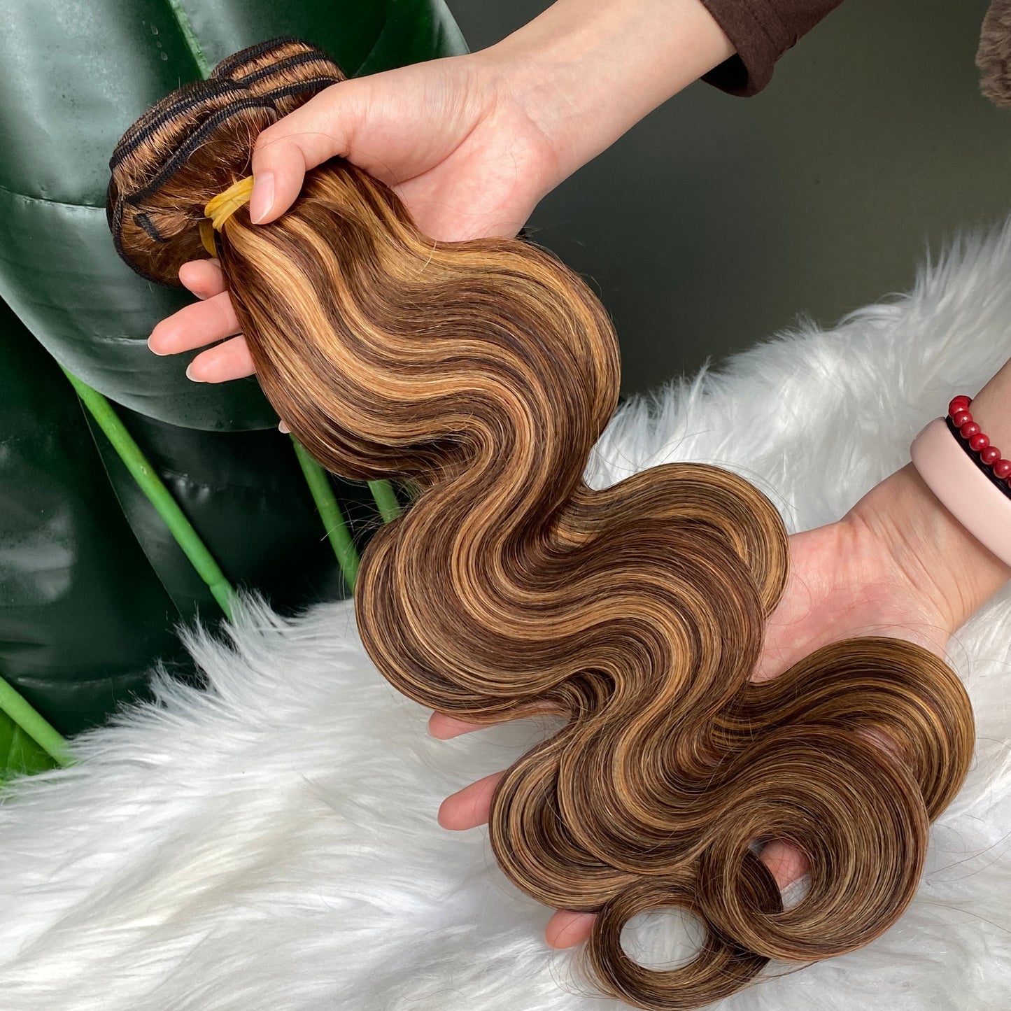 P4/27 Body Wave Bundle 100% Remy Vrigin Raw Human Hair 100g 3Pcs