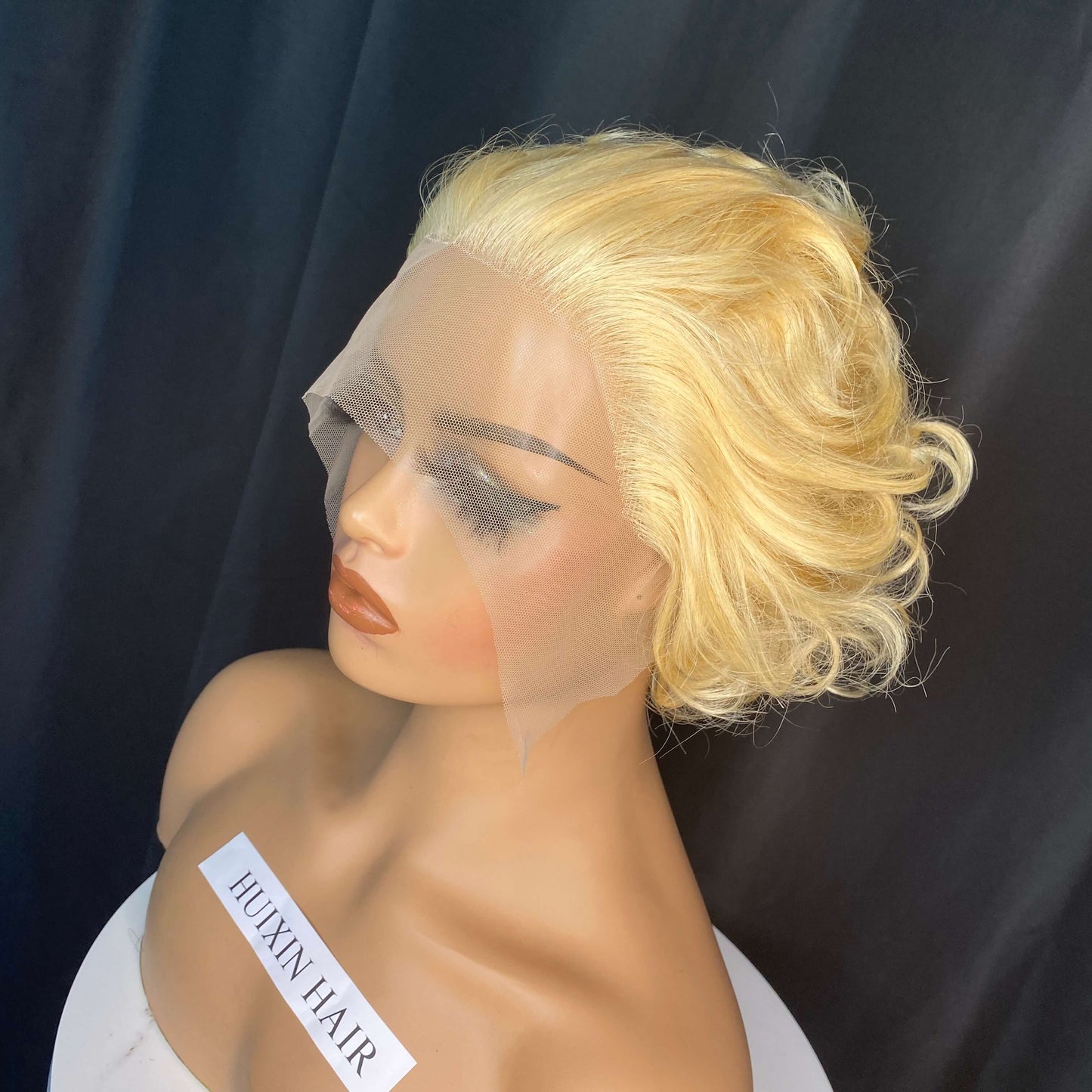 613 blonde body wave T Part wig