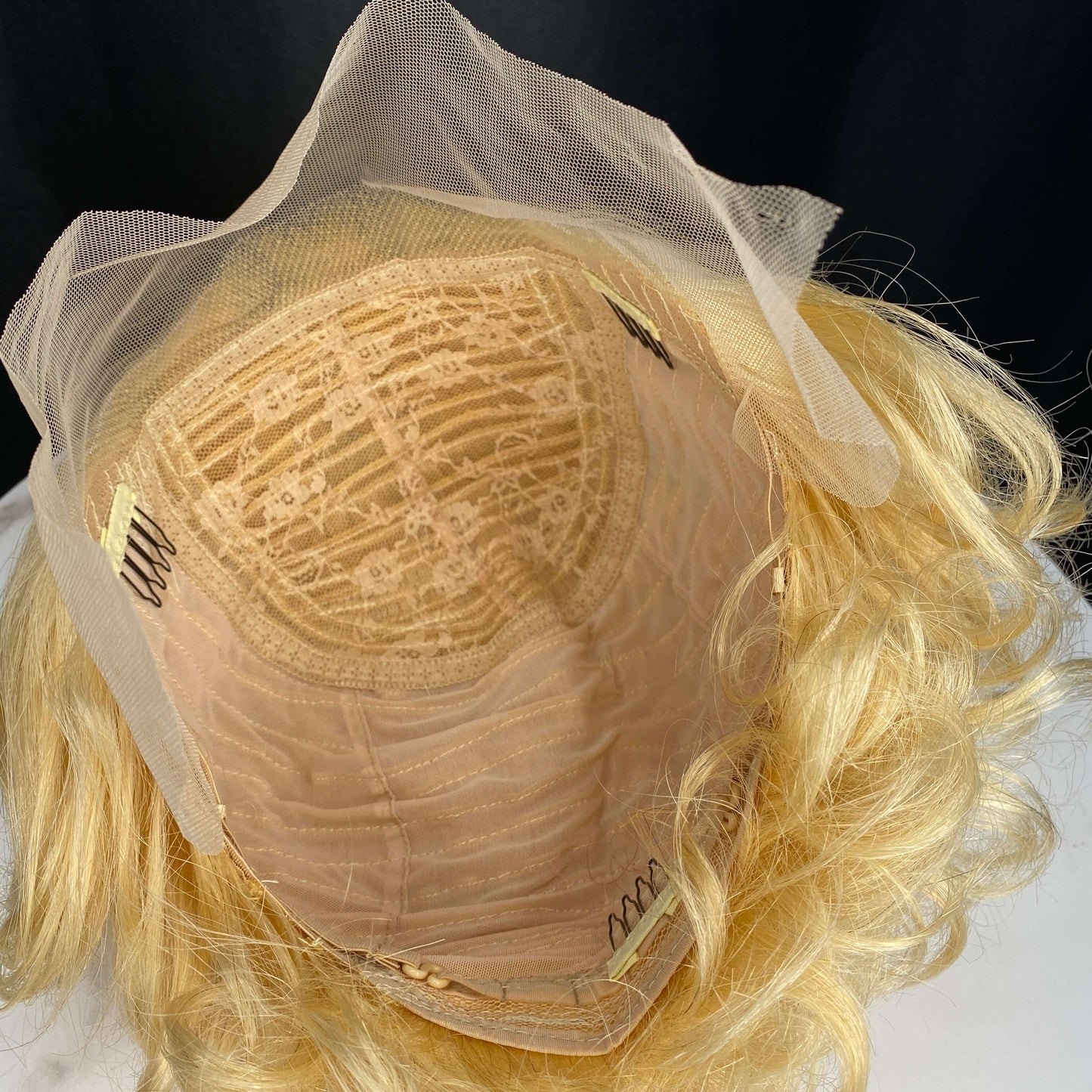 613 blonde body wave T Part wig